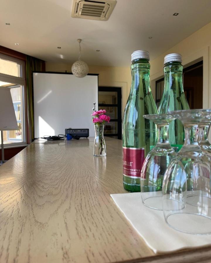 Diva Kacica Restaurant & Pansion Ξενοδοχείο Komárno Εξωτερικό φωτογραφία