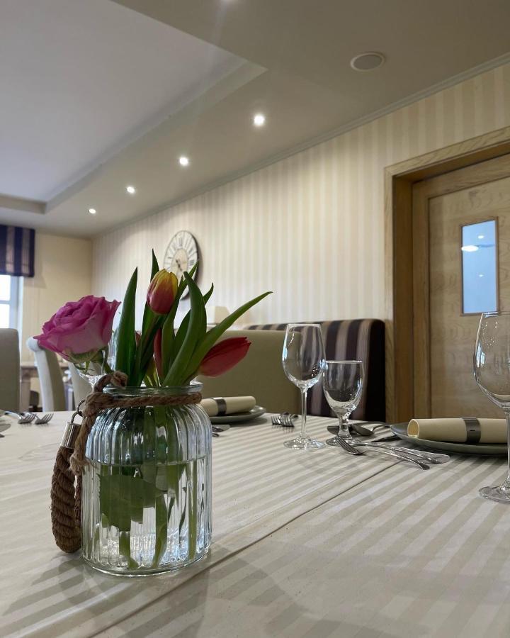 Diva Kacica Restaurant & Pansion Ξενοδοχείο Komárno Εξωτερικό φωτογραφία