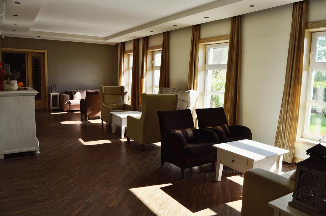 Diva Kacica Restaurant & Pansion Ξενοδοχείο Komárno Εξωτερικό φωτογραφία